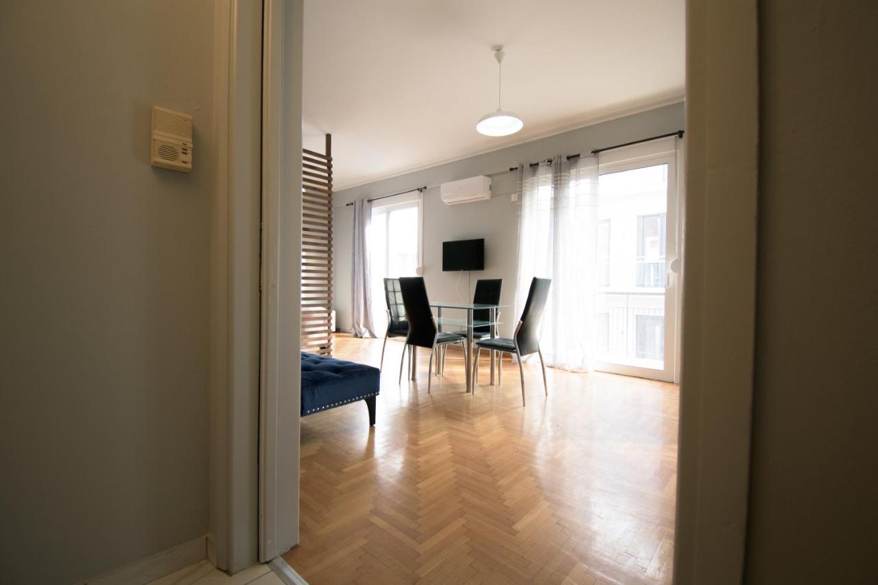 Central Cozy Flat ! Apartment Athena Bagian luar foto